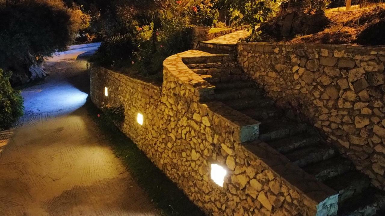 Irida Appartement Apolpaina Buitenkant foto