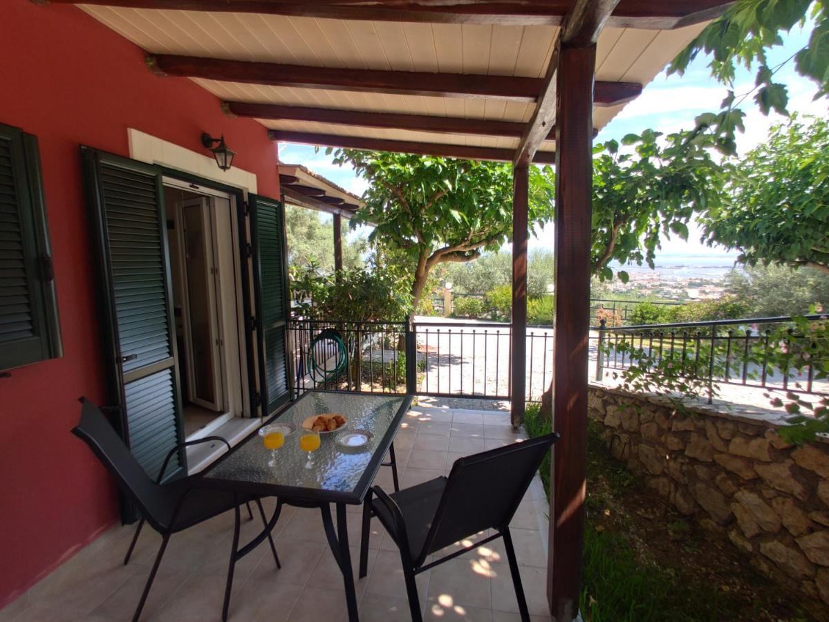 Irida Appartement Apolpaina Buitenkant foto