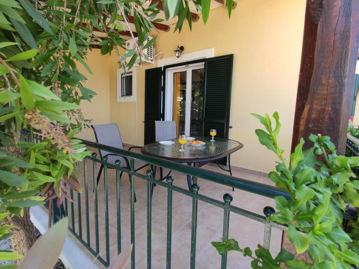Irida Appartement Apolpaina Buitenkant foto