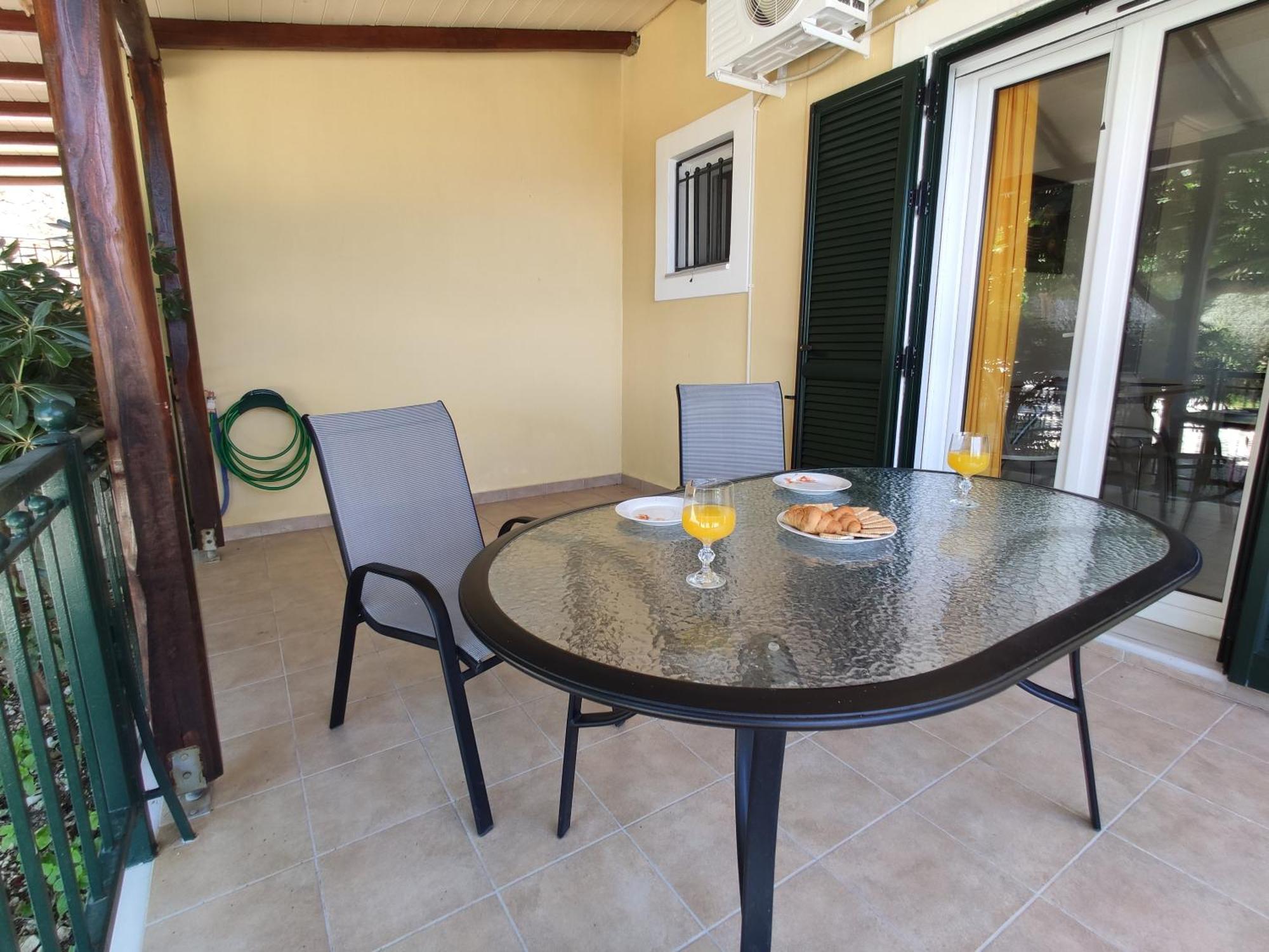 Irida Appartement Apolpaina Buitenkant foto